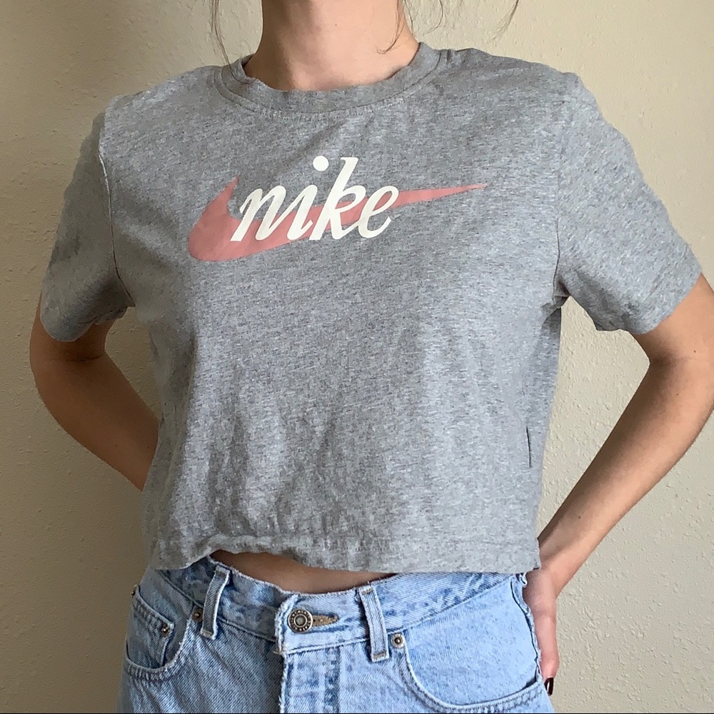 ❌SOLD❌Nike Crop Top - Picture 3 of 4